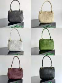 Picture of Bottega Veneta Handbags _SKUfw201146470fw